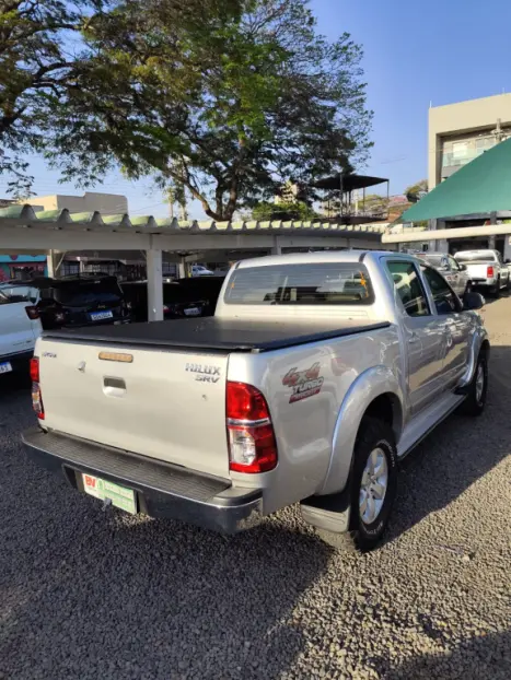 TOYOTA Hilux Caminhonete 3.0 16V 4P 4X4 SRV TURBO DIESEL CABINE DUPLA AUTOMTICO, Foto 8