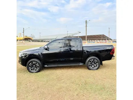 TOYOTA Hilux Caminhonete 2.8 16V SRX 4X4 DIESEL CABINE DUPLA AUTOMTICO, Foto 2