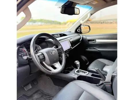 TOYOTA Hilux Caminhonete 2.8 16V SRX 4X4 DIESEL CABINE DUPLA AUTOMTICO, Foto 8
