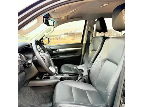 TOYOTA Hilux Caminhonete 2.8 16V SRX 4X4 DIESEL CABINE DUPLA AUTOMTICO, Foto 9