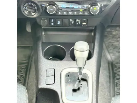 TOYOTA Hilux Caminhonete 2.8 16V SRX 4X4 DIESEL CABINE DUPLA AUTOMTICO, Foto 14
