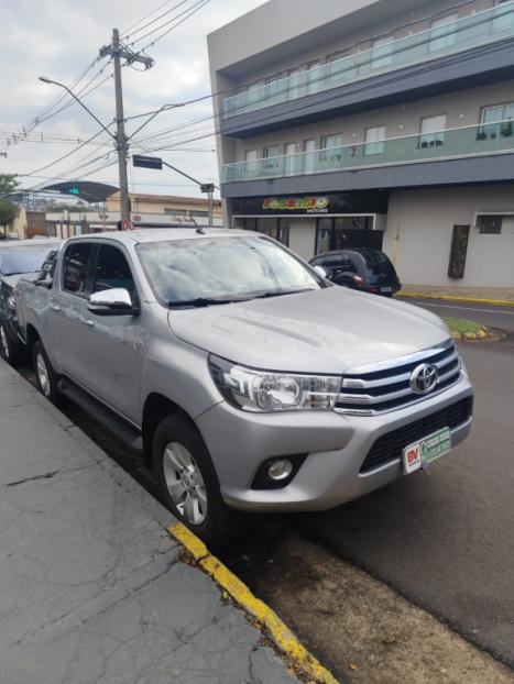 TOYOTA Hilux Caminhonete 2.8 16V SRV 4X4 DIESEL CABINE DUPLA AUTOMTICO, Foto 1