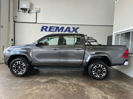 TOYOTA Hilux Caminhonete 2.8 16V SRX 4X4 TURBO DIESEL CABINE DUPLA AUTOMTICO, Foto 7