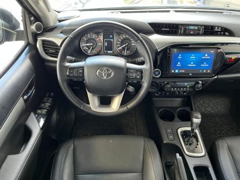 TOYOTA Hilux Caminhonete 2.8 16V SRX 4X4 TURBO DIESEL CABINE DUPLA AUTOMTICO, Foto 9