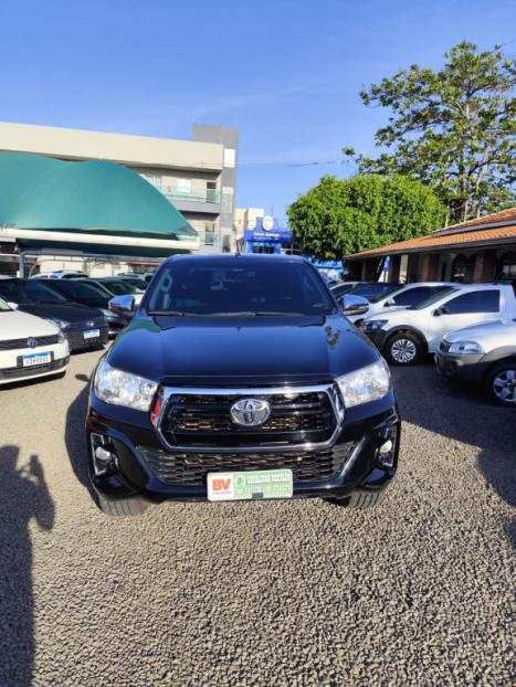 TOYOTA Hilux Caminhonete 2.8 16V SRV 4X4 DIESEL CABINE DUPLA AUTOMTICO, Foto 2
