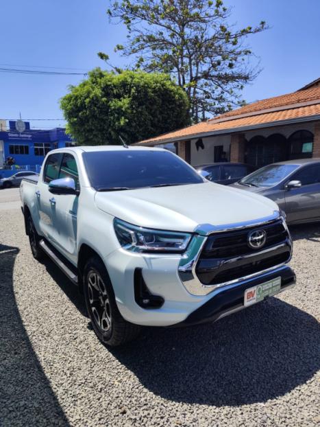 TOYOTA Hilux Caminhonete 2.8 16V SRX 4X4 DIESEL CABINE DUPLA AUTOMTICO, Foto 1