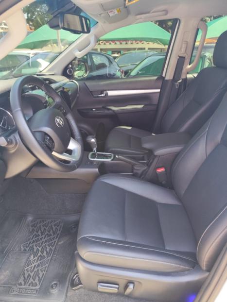 TOYOTA Hilux Caminhonete 2.8 16V SRX 4X4 DIESEL CABINE DUPLA AUTOMTICO, Foto 5