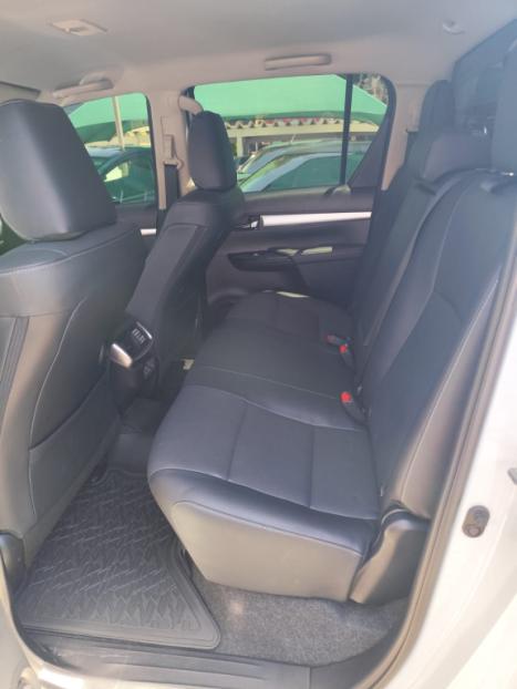 TOYOTA Hilux Caminhonete 2.8 16V SRX 4X4 DIESEL CABINE DUPLA AUTOMTICO, Foto 6