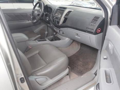TOYOTA Hilux Caminhonete 3.0 16V 4P 4X4 SRV TURBO DIESEL CABINE DUPLA AUTOMTICO, Foto 8