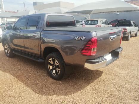 TOYOTA Hilux Caminhonete 2.8 16V SRX 4X4 DIESEL CABINE DUPLA AUTOMTICO, Foto 3