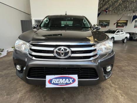 TOYOTA Hilux Caminhonete 2.7 16V 4P SR CABINE DUPLA AUTOM�TICO, Foto 2