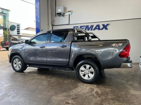 TOYOTA Hilux Caminhonete 2.7 16V 4P SR CABINE DUPLA AUTOM�TICO, Foto 6