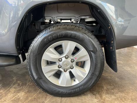TOYOTA Hilux Caminhonete 2.7 16V 4P SR CABINE DUPLA AUTOM�TICO, Foto 7