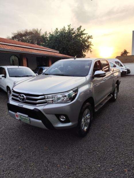 TOYOTA Hilux Caminhonete 2.8 16V SRV 4X4 DIESEL CABINE DUPLA AUTOM�TICO, Foto 3