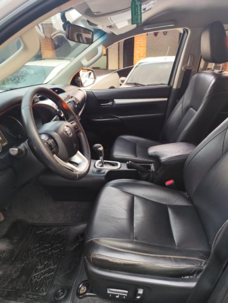 TOYOTA Hilux Caminhonete 2.8 16V SRV 4X4 DIESEL CABINE DUPLA AUTOM�TICO, Foto 4