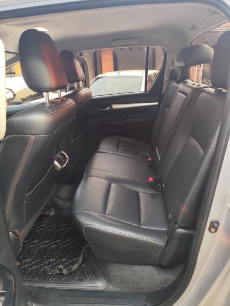 TOYOTA Hilux Caminhonete 2.8 16V SRV 4X4 DIESEL CABINE DUPLA AUTOM�TICO, Foto 6