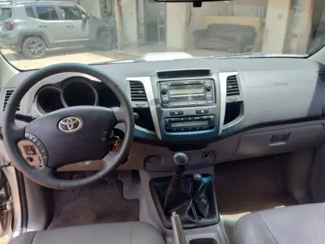 TOYOTA Hilux Caminhonete 3.0 4P 4X4 SRV TURBO DIESEL CABINE DUPLA, Foto 5