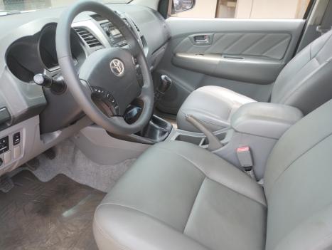 TOYOTA Hilux Caminhonete 3.0 4P 4X4 SRV TURBO DIESEL CABINE DUPLA, Foto 6
