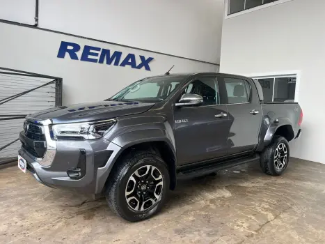 TOYOTA Hilux Caminhonete 2.8 16V SRX 4X4 DIESEL CABINE DUPLA AUTOM�TICO, Foto 8