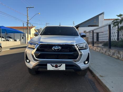 TOYOTA Hilux Caminhonete 2.8 16V SRX 4X4 DIESEL CABINE DUPLA AUTOM�TICO, Foto 1