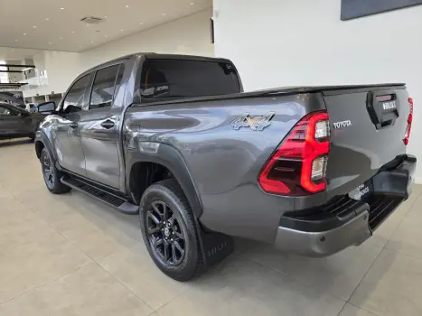 TOYOTA Hilux Caminhonete 2.8 16V SRX CONQUEST 4X4 TURBO DIESEL CABINE DUPLA AUTOM�TICO, Foto 5