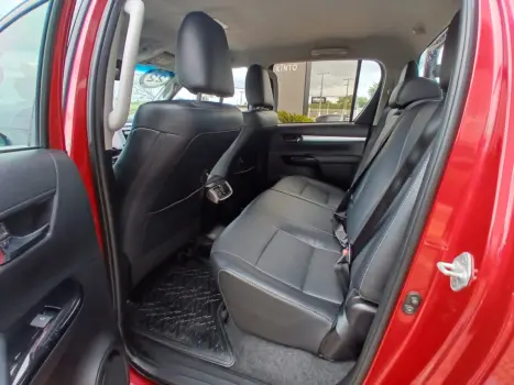 TOYOTA Hilux Caminhonete 2.8 16V SRX 4X4 DIESEL CABINE DUPLA AUTOM�TICO, Foto 11