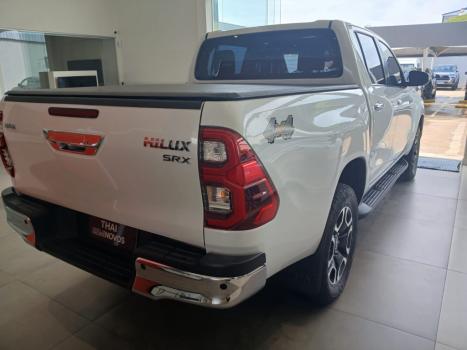 TOYOTA Hilux Caminhonete 2.8 16V SRX 4X4 DIESEL CABINE DUPLA AUTOM�TICO, Foto 6