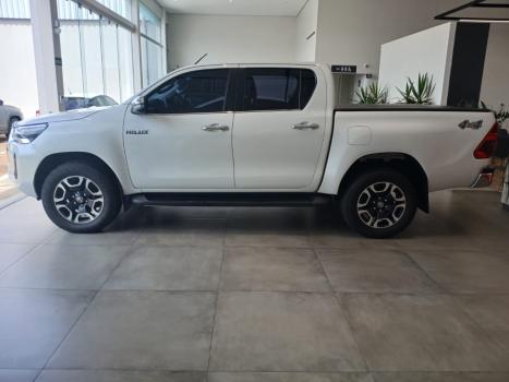 TOYOTA Hilux Caminhonete 2.8 16V SRX 4X4 DIESEL CABINE DUPLA AUTOM�TICO, Foto 7