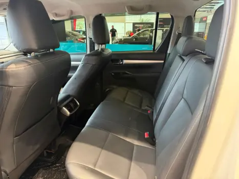TOYOTA Hilux Caminhonete 2.8 16V SRV 4X4 DIESEL CABINE DUPLA AUTOM�TICO, Foto 9
