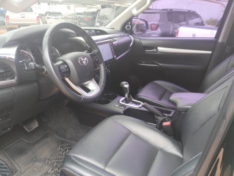 TOYOTA Hilux Caminhonete 2.8 16V SRX 4X4 TURBO DIESEL CABINE DUPLA AUTOM�TICO, Foto 8