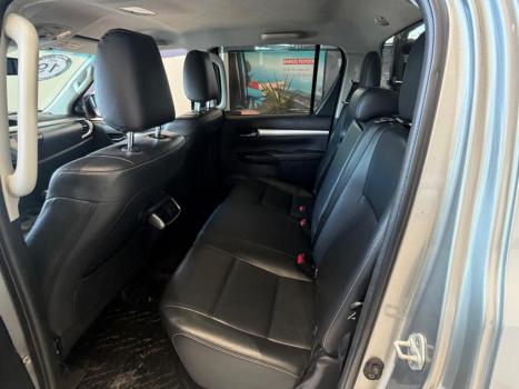 TOYOTA Hilux Caminhonete 2.8 16V SRV 4X4 DIESEL CABINE DUPLA AUTOM�TICO, Foto 8