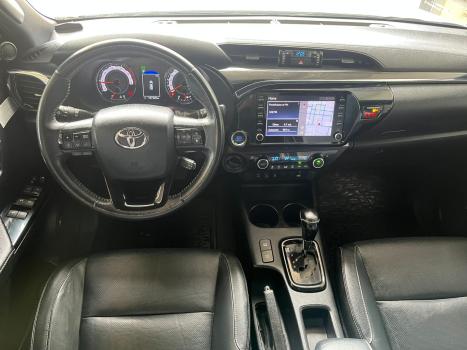 TOYOTA Hilux Caminhonete 2.8 16V SRX 50 ANOS 4X4 TURBO DIESEL CABINE DUPLA AUTOM�TICO, Foto 2
