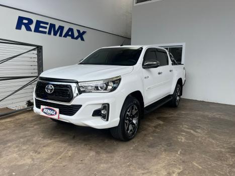 TOYOTA Hilux Caminhonete 2.8 16V SRX 50 ANOS 4X4 TURBO DIESEL CABINE DUPLA AUTOM�TICO, Foto 5