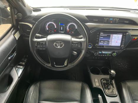 TOYOTA Hilux Caminhonete 2.8 16V SRX 50 ANOS 4X4 TURBO DIESEL CABINE DUPLA AUTOM�TICO, Foto 11