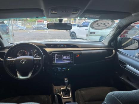TOYOTA Hilux Caminhonete 2.8 16V 4P SR 4X4 DIESEL CABINE DUPLA AUTOM�TICO, Foto 11