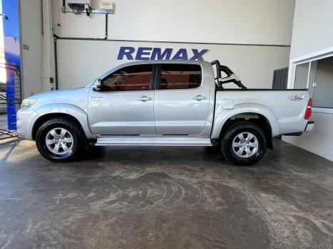 TOYOTA Hilux Caminhonete 2.7 16V 4P SRV FLEX 4X4  CABINE DUPLA AUTOM�TICO, Foto 8
