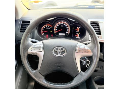 TOYOTA Hilux Caminhonete 3.0 16V 4P 4X4 SRV TURBO DIESEL CABINE DUPLA AUTOM�TICO, Foto 17