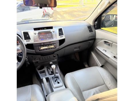 TOYOTA Hilux Caminhonete 3.0 16V 4P 4X4 SRV TURBO DIESEL CABINE DUPLA AUTOM�TICO, Foto 21