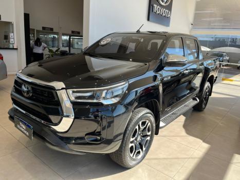 TOYOTA Hilux Caminhonete 2.8 16V SRX 4X4 DIESEL CABINE DUPLA AUTOM�TICO, Foto 3