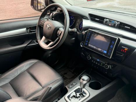 TOYOTA Hilux Caminhonete 2.8 16V SRX 4X4 DIESEL CABINE DUPLA AUTOM�TICO, Foto 13