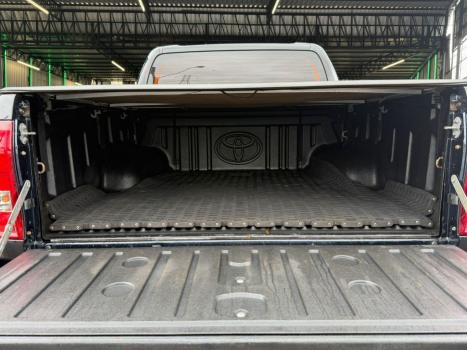 TOYOTA Hilux Caminhonete 2.8 16V SRX 4X4 DIESEL CABINE DUPLA AUTOM�TICO, Foto 20