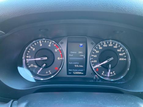 TOYOTA Hilux Caminhonete 2.8 16V 4P SRX DIESEL CABINE DUPLA, Foto 8