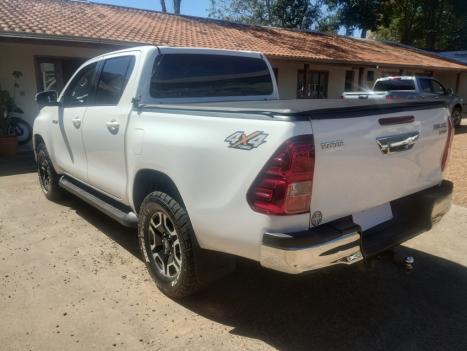 TOYOTA Hilux Caminhonete 2.8 16V 4P SR 4X4 DIESEL CABINE DUPLA AUTOM�TICO, Foto 8