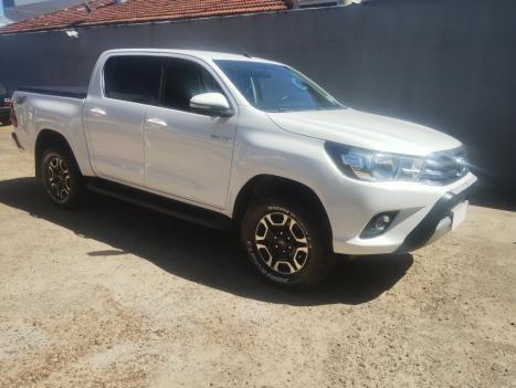 TOYOTA Hilux Caminhonete 2.8 16V 4P SR 4X4 DIESEL CABINE DUPLA AUTOM�TICO, Foto 1