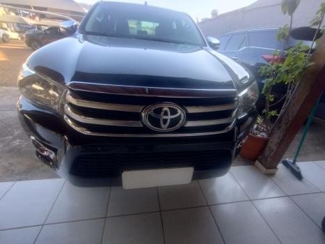 TOYOTA Hilux Caminhonete 2.7 16V 4P SRV FLEX CABINE DUPLA AUTOMÁTICO, Foto 2