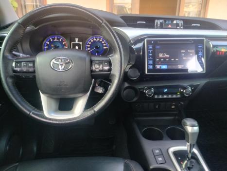 TOYOTA Hilux Caminhonete 2.7 16V 4P SRV FLEX CABINE DUPLA AUTOMÁTICO, Foto 8