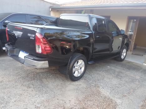 TOYOTA Hilux Caminhonete 2.7 16V 4P SRV FLEX CABINE DUPLA AUTOMÁTICO, Foto 6