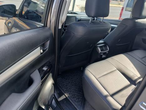 TOYOTA Hilux Caminhonete 2.8 16V SRX 4X4 DIESEL CABINE DUPLA AUTOMÁTICO, Foto 10