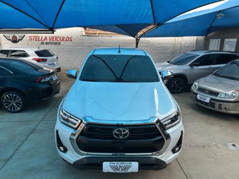 TOYOTA Hilux Caminhonete 2.8 16V SRX 4X4 TURBO DIESEL CABINE DUPLA AUTOMÁTICO, Foto 1
