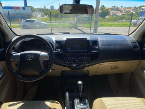 TOYOTA Hilux SW4 2.7 16V 4P FLEX SR 7 LUGARES AUTOMTICO, Foto 9